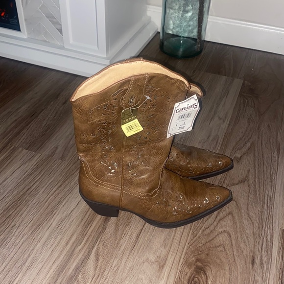 Cowboy boots - Picture 2 of 3